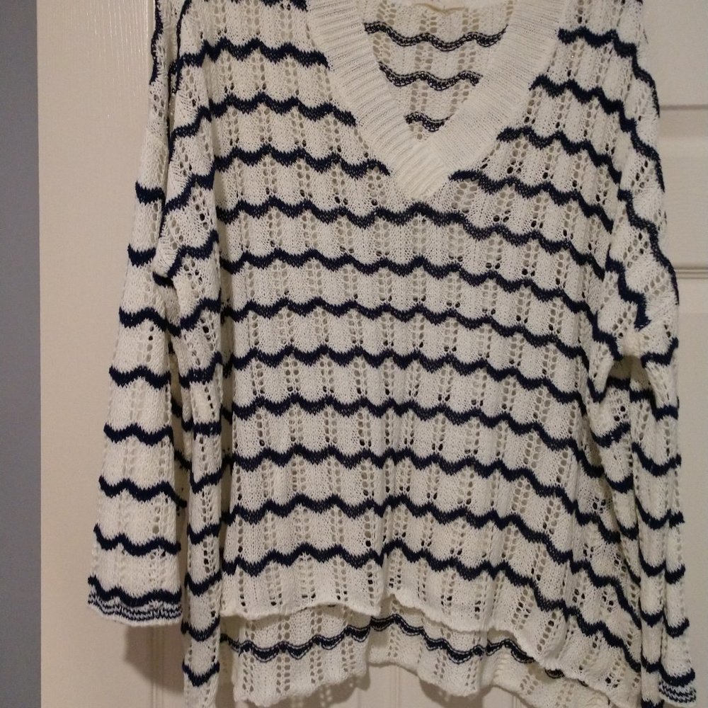 Entro spring sweater size M